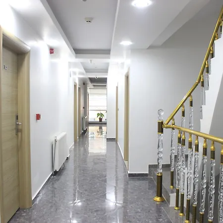 Ξενοδοχείο Grand Serenay 3*